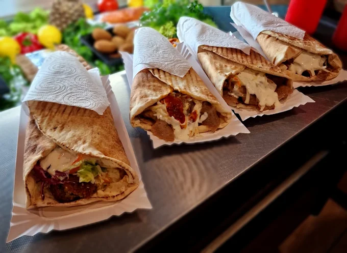 Tortilla z mięsem i warzywami